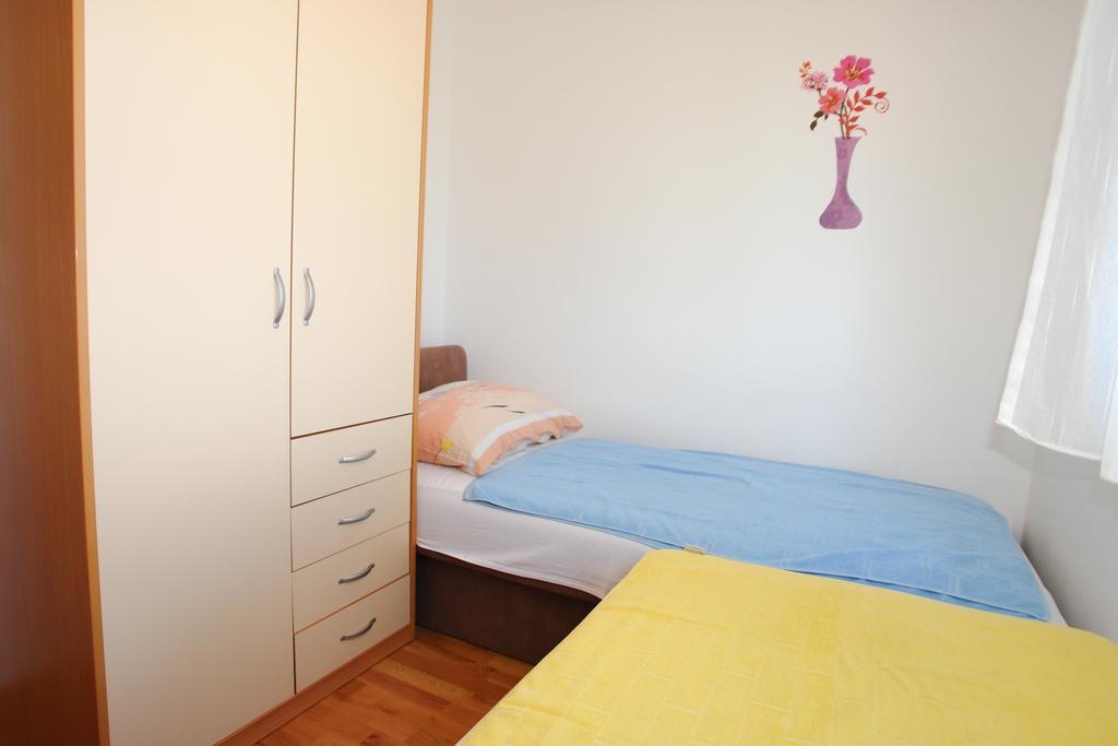 Apartments Spirito Рогозниця Екстер'єр фото