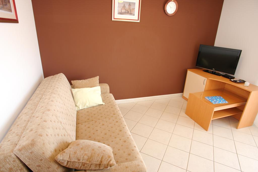 Apartments Spirito Рогозниця Екстер'єр фото