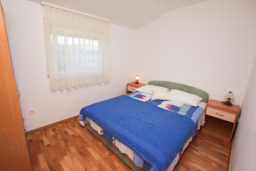 Apartments Spirito Рогозниця Екстер'єр фото