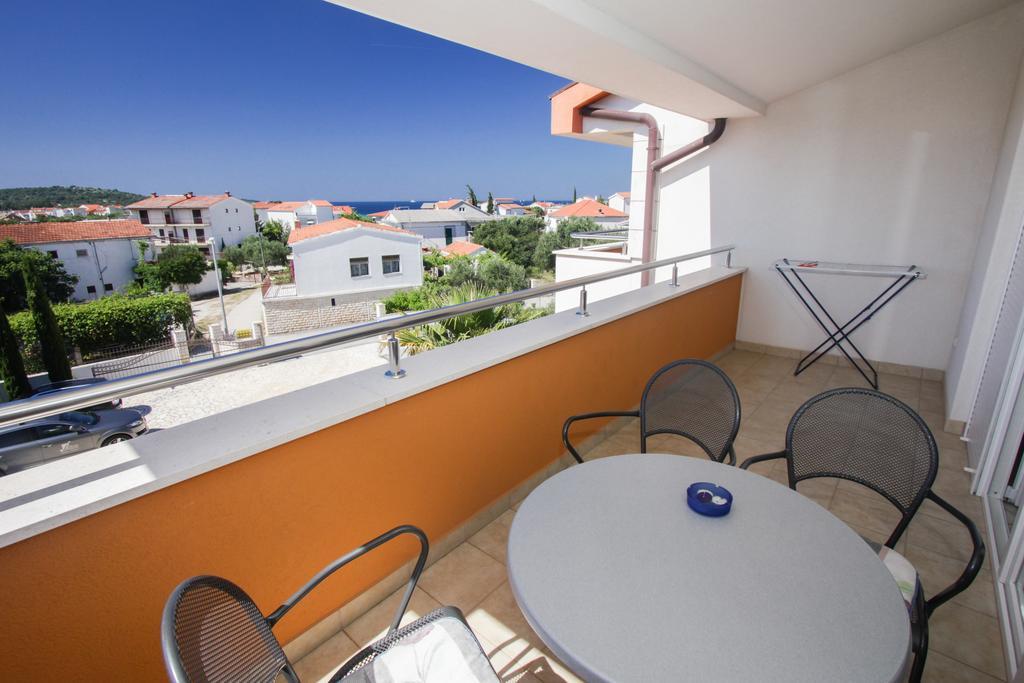Apartments Spirito Рогозниця Екстер'єр фото