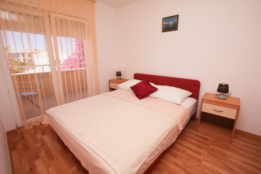 Apartments Spirito Рогозниця Екстер'єр фото