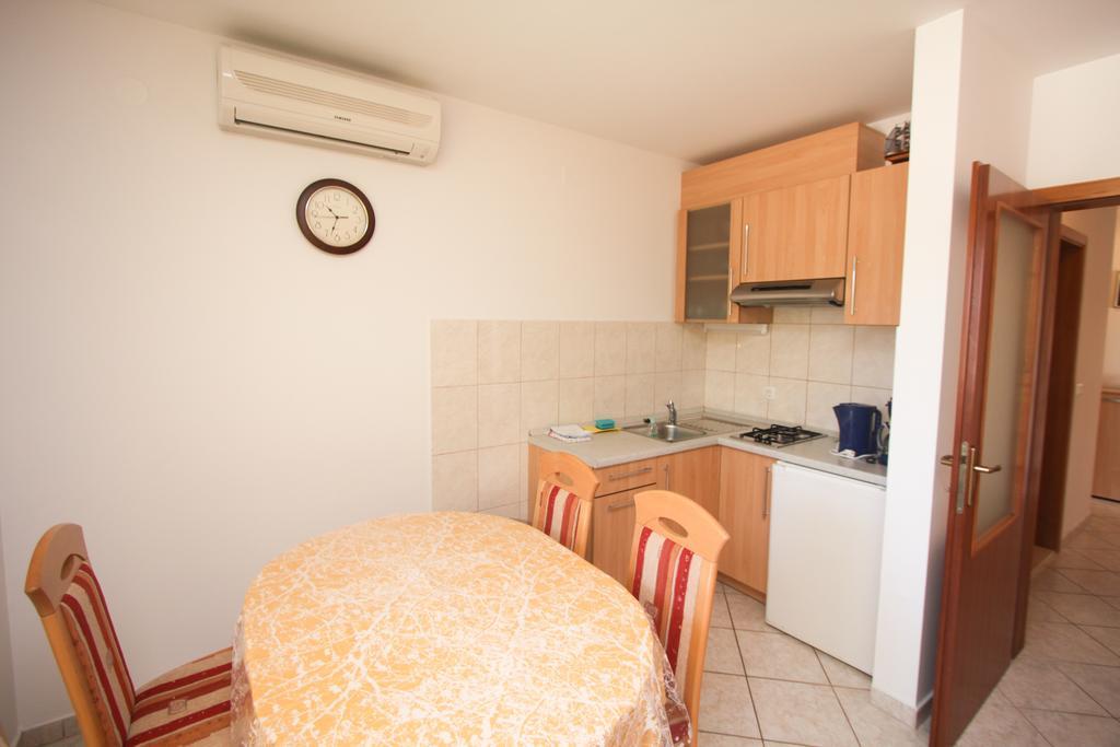 Apartments Spirito Рогозниця Екстер'єр фото